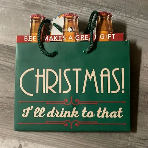 NWT heavy duty gift bags 🚨READ DESCRIPTION 🚨 - Picture 2 of 14